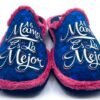 Zapatillas con mensaje dedicado a las madres
